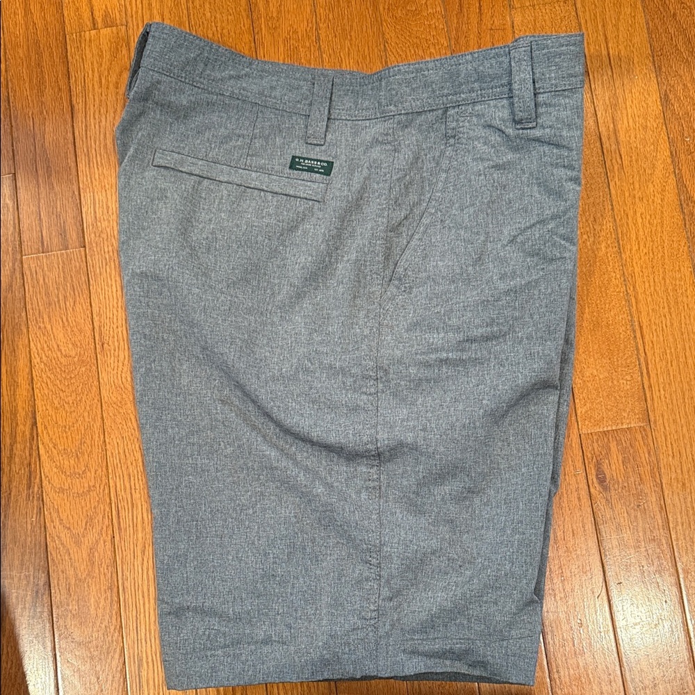G.H. Bass & Co. Men's Charcoal Flat Front Shorts